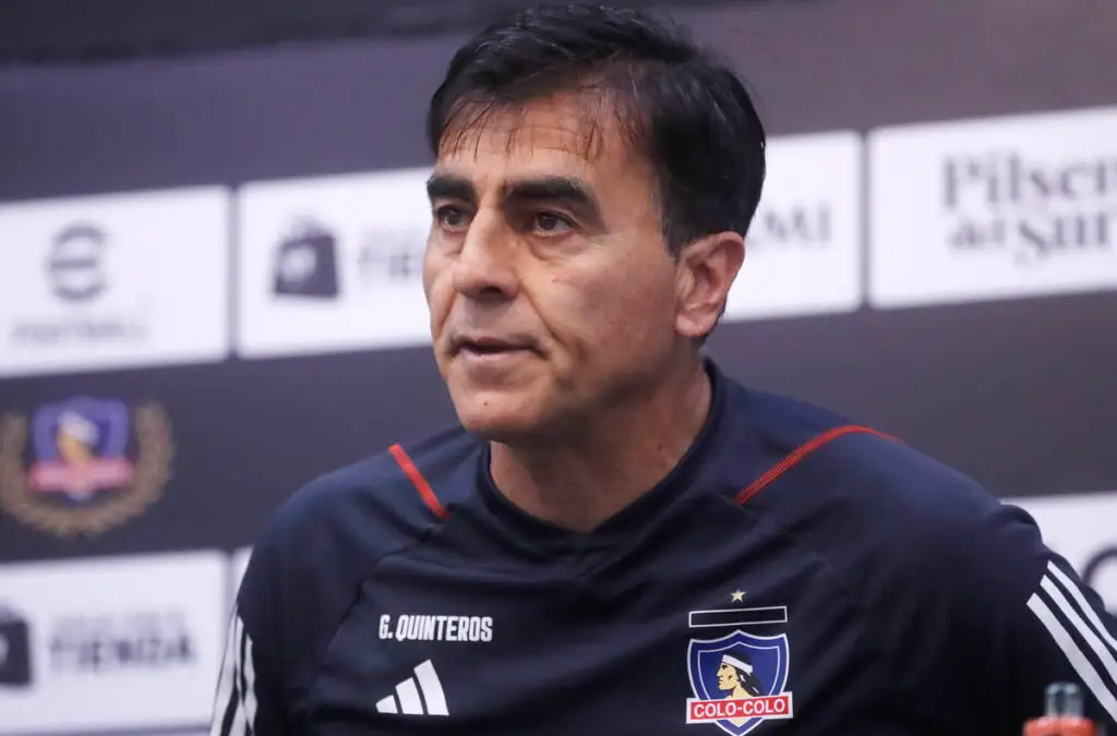 Gustavo Quinteros quiere seguir peleando el título con Colo-Colo.