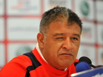 Con nombre y apellido: Claudio Borghi eligió los tres jugadores que ficharía para Colo-Colo