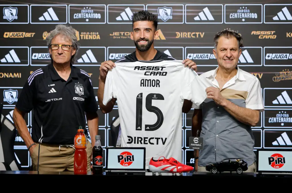 Emiliano Amor fue presentado como refuerzo de Colo-Colo.