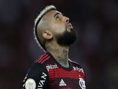 ¿Influyó Colo-Colo? El duro golpe que recibió Arturo Vidal en la previa de su debut en el Mundial de Clubes