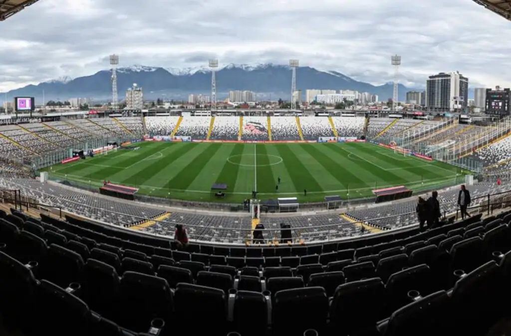 Alexis Sánchez realizó grave denuncia contra el Estadio Monumental.