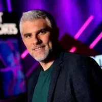 Manuel de Tezanos exige la salida inmediata de dos jugadores de Colo-Colo: «Es absurdo que siga»