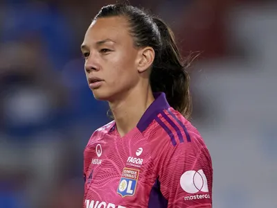 De Chile para el mundo: Christiane Endler recibe importante reconocimiento en Francia