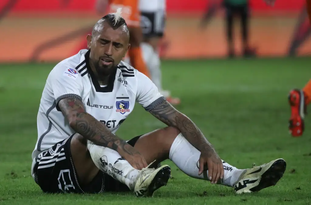 Arturo Vidal se ha llenado de cuestionamientos en su retorno a Colo-Colo.