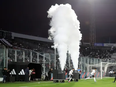 Hinchas reaccionan furiosos a polémica decisión de Jorge Almirón con el plantel de Colo-Colo