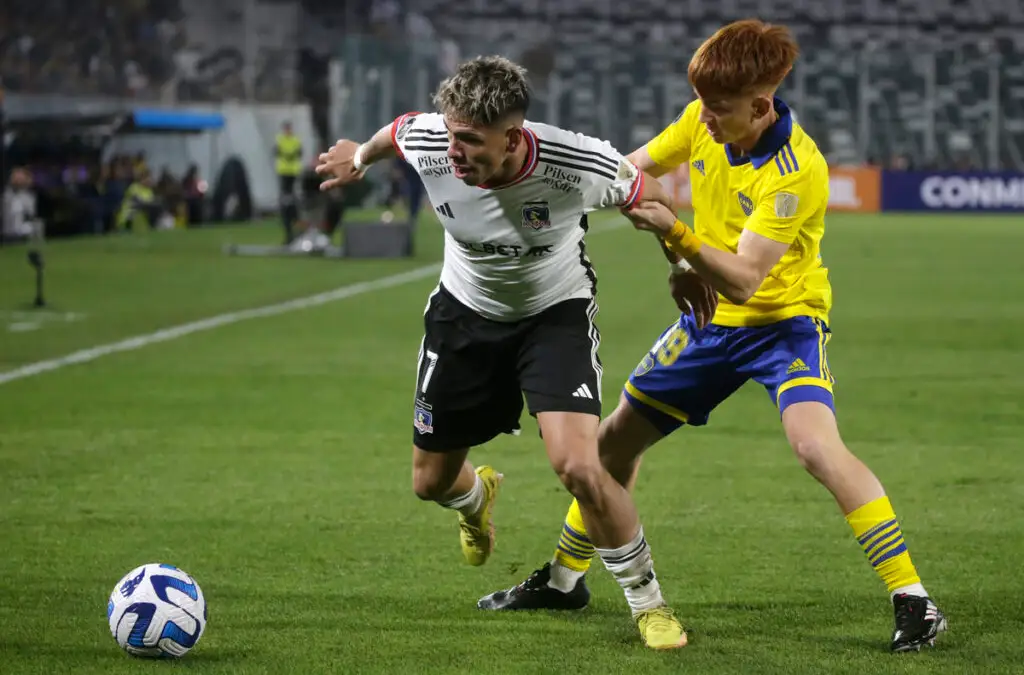 Futbol, Colo Colo vs Boca Juniors.
Fase de grupos, Copa Libertadores 2023.
El jugador de Colo Colo Carlos Palacios es fotografiado durante el partido del grupo F de la Copa Libertadores contra Boca Juniors realizado en el estadio Monumental de Santiago, Chile.
03/05/2023
Jonnathan Oyarzun/Photosport

Football, Colo Colo vs Boca Juniors.
2023 Copa Libertadores Championship.
Colo Colo’s player Carlos Palacios is pictured during the group F match of the Copa Libertadores Championship against Boca Juniors at the Monumental stadium in Santiago, Chile.
03/05/2023
Jonnathan Oyarzun/Photosport