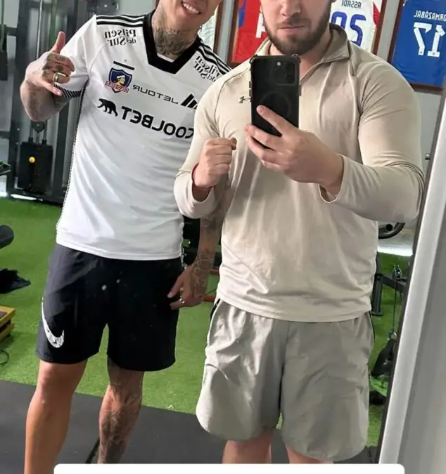 Martín Rodríguez con camiseta de Colo-Colo.