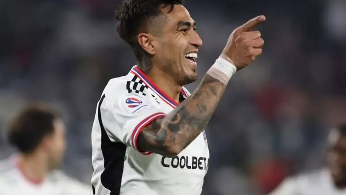 Darío Lezcano con la camiseta de Colo-Colo.