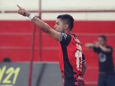 [VIDEO]: Felipe Flores le entrega el liderato a Deportes Limache con golazo de chilena ante Antofagasta