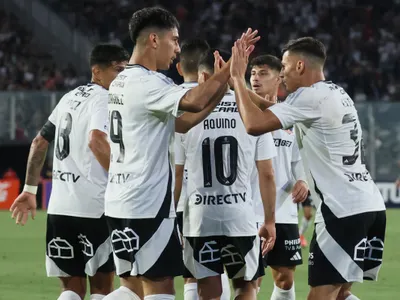 Sonríe Almirón: Los dos jugadores que podrían llegar al próximo partido de Colo-Colo