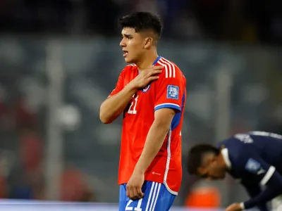 Baja en Colo-Colo: ¿Cúantos partidos se perderá Damián Pizarro por su lesión en la clavícula