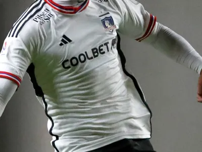 Se la calificó de «inhumano»: El día que futbolista de Colo-Colo fue subastado en el extranjero y desató polémica