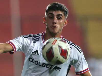 [VIDEO] En modo goleador: Así fue el doblete con que Bruno Gutiérrez mete presión para sumar minutos en Colo-Colo