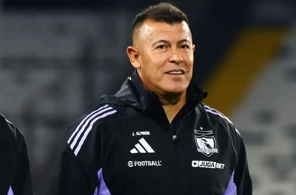 Jorge Almirón se salvó y no fue sancionado por sus polémicas declaraciones sobre el arbitraje en el Superclásico.
