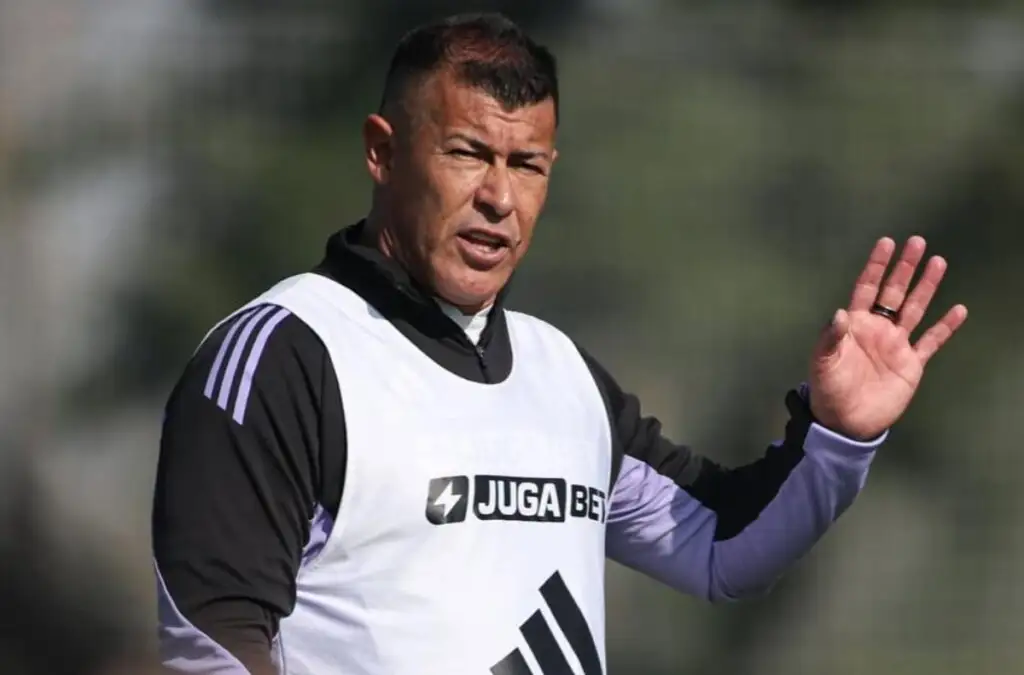 El DT albo ya tendría definido a los convocados para el partido ante los europeos.