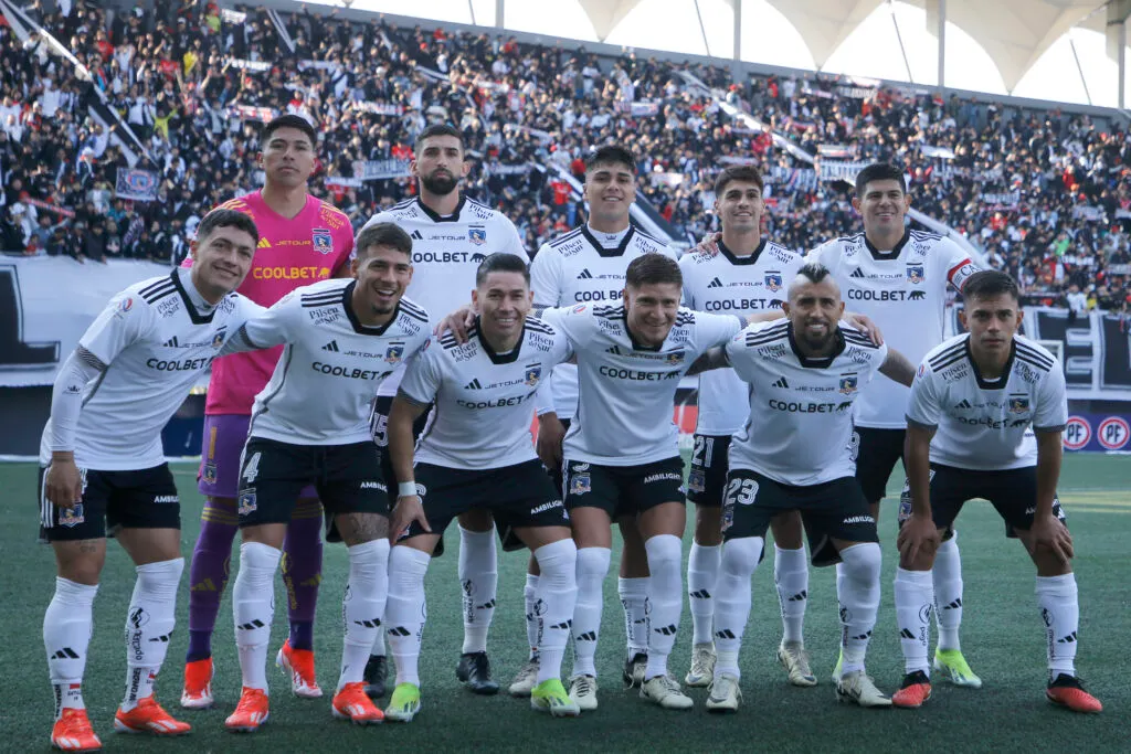 Futbol, Audax Italiano vs Colo Colo.
Fecha 12, campeonato Nacional 2024.
El equipo de Colo Colo es fotografiado durante el partido de primera division contra  Audax Italiano disputado en el estadio Bicentenario La Florida, en Santiago, Chile.
12/05/2024
Dragomir Yankovic/Photosport

Football, Audax Italiano vs Colo Colo.
12th turn, 2024 National Championship.
Colo ColoÕs team are pictured during the first division match against  Audax Italiano held at the Bicentenario La Florida stadium in Santiago, Chile.
12/05/2024
Dragomir Yankovic/Photosport