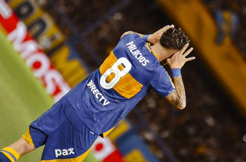 Carlos Palacios vive un traspié con Boca Juniors.