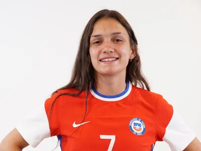 El increíble récord que alcanzó Isidora Olave defendiendo la camiseta de «La Roja»