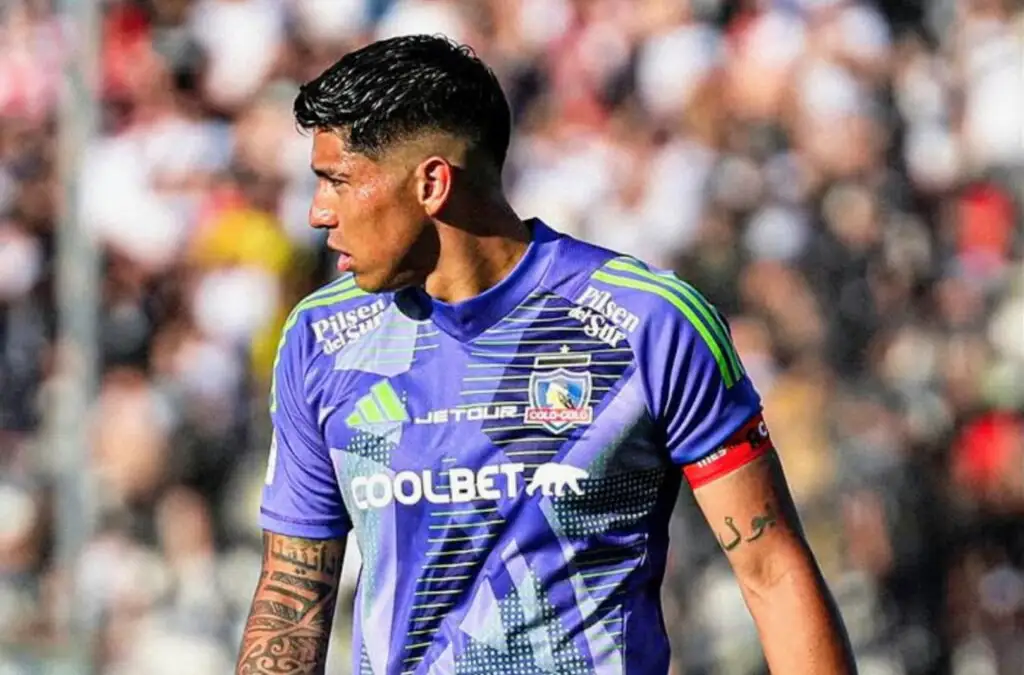 Eduardo Lobos advirtió a Brayan Cortés por la reacción que puedan tener los hinchas de Colo-Colo.