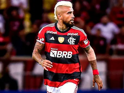 En Colo-Colo hay jugadores que ganan más: Filtran el sueldo que recibirá Arturo Vidal en Athletico Paranaense