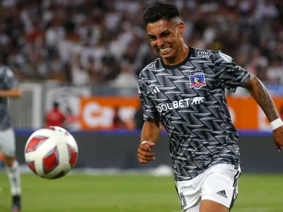¿Jugará ante Everton? Gustavo Quinteros aclara el estado físico de Jordhy Thompson