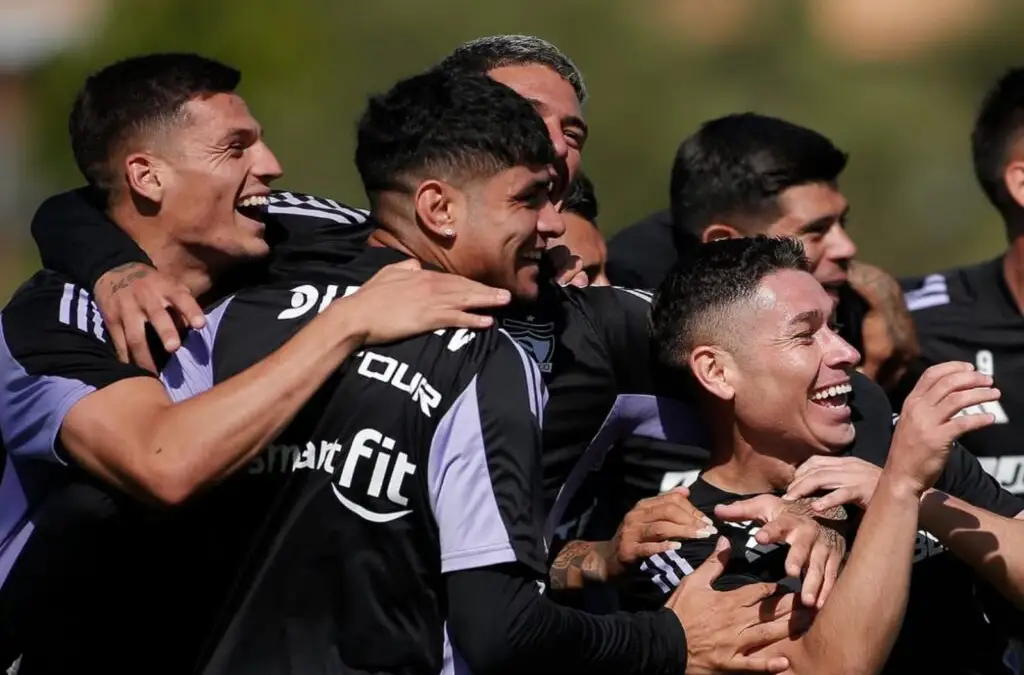 Colo-Colo probó por primera vez una formación para enfrentar a Deportes Limache.