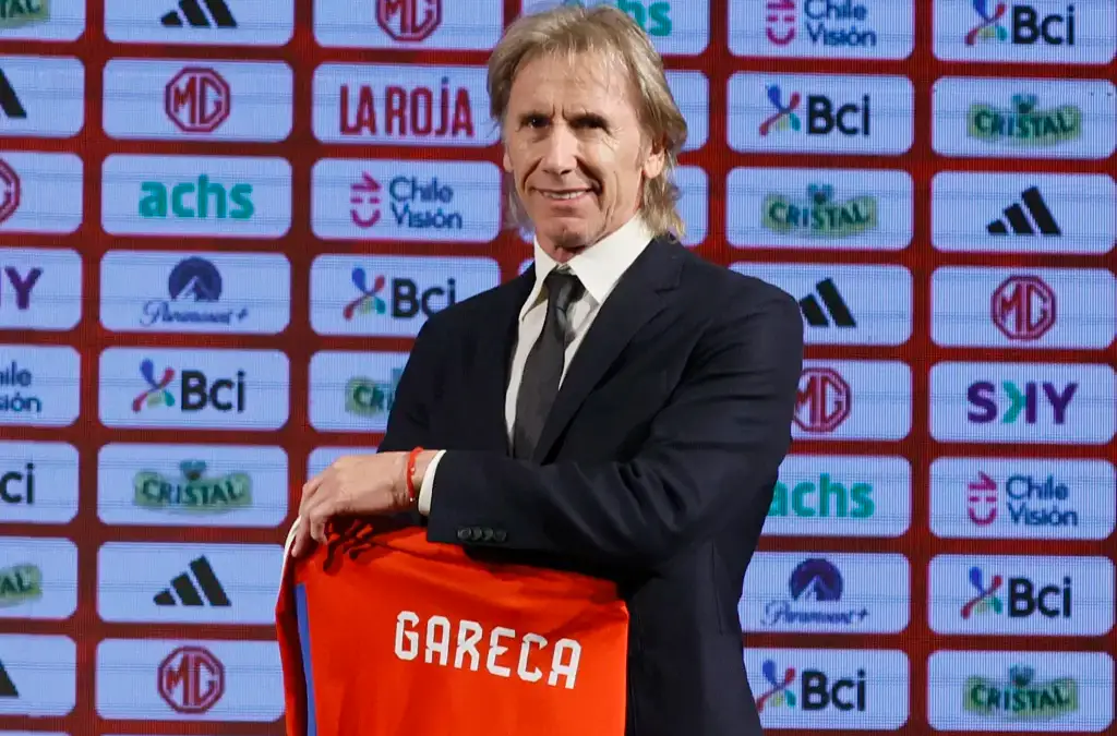 Ricardo Gareca en su presentación con La Roja