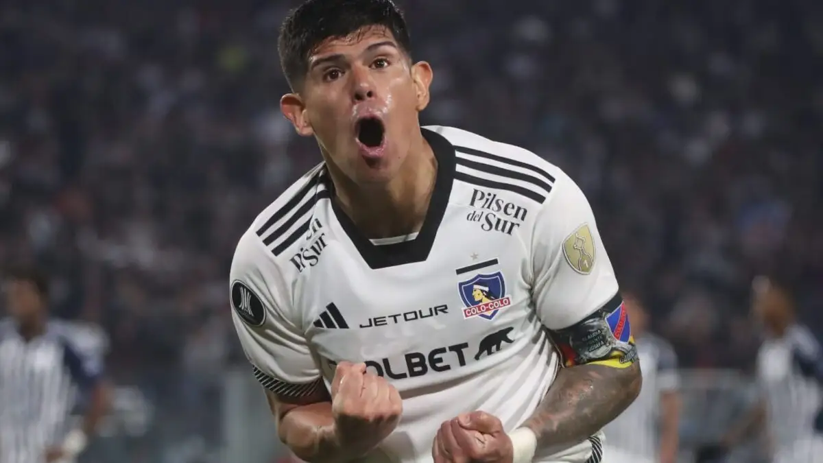 En Colo-Colo esperan contar con Esteban Pavez para antes del cierre de la temporada.