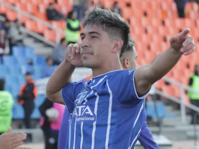 Sería un hecho: En Argentina aseguran que Salomón Rodríguez es nuevo refuerzo de Colo-Colo