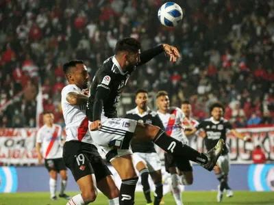 Las vueltas de la vida: Cuestionado ex jugador de Colo-Colo está en la mira del fútbol argentino
