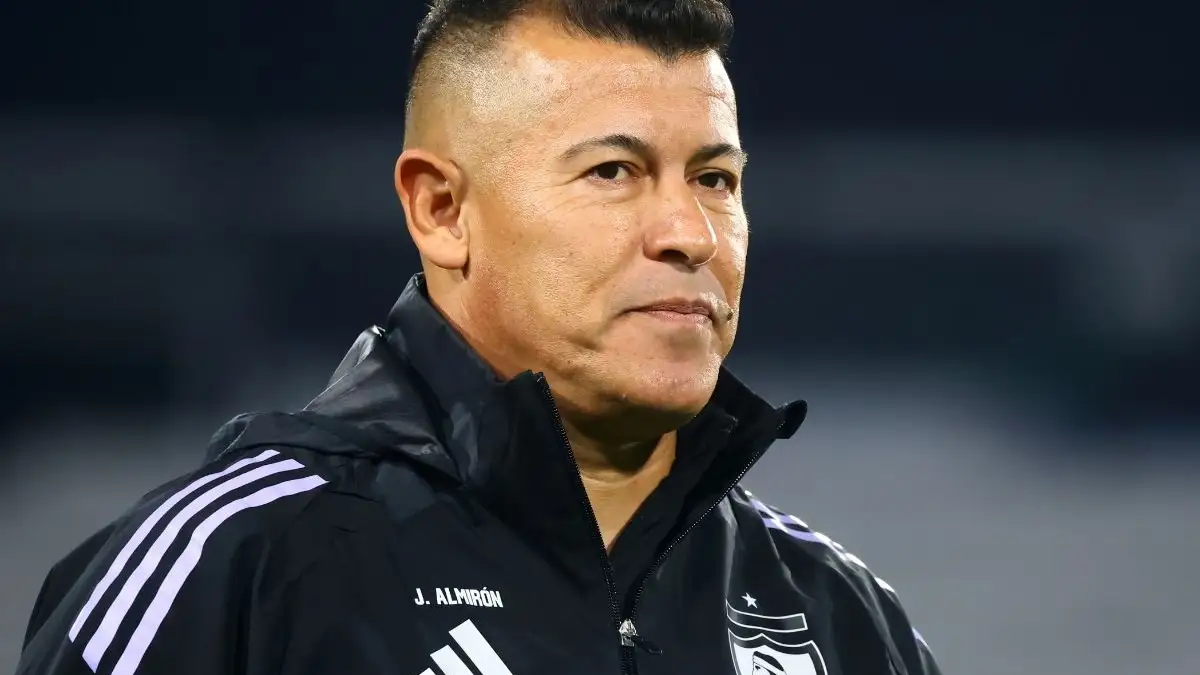 Jorge Almirón habría pedido 2.5 millones de dólares para terminar su paso en Colo-Colo.