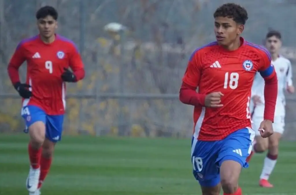 Jorge Almirón asistió al partido entre La Roja sub 20 y Qatar en España.
