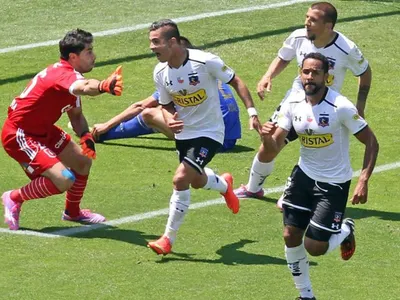 Ex Colo-Colo promete golpes si se encuentra con Jhonny Herrera en TV