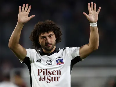 No pasó desapercibido: Hinchas de Colo-Colo enloquecieron en Twitter tras el cumpleaños de Maxi Falcón