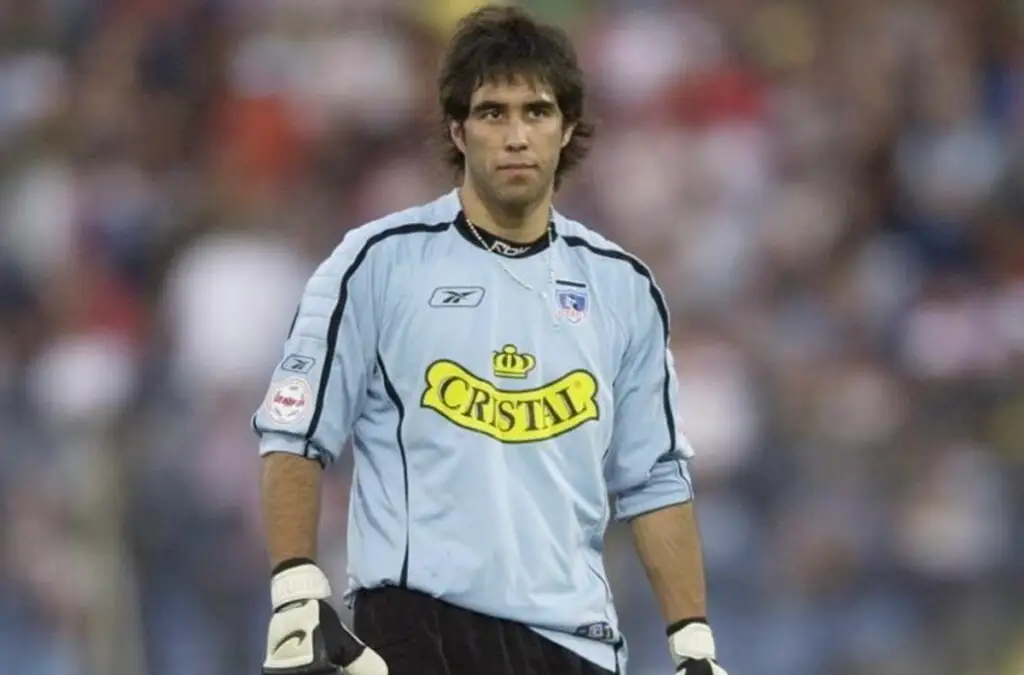 Claudio Bravo se refirió a la posibilidad de retornar a Colo-Colo para 2025.