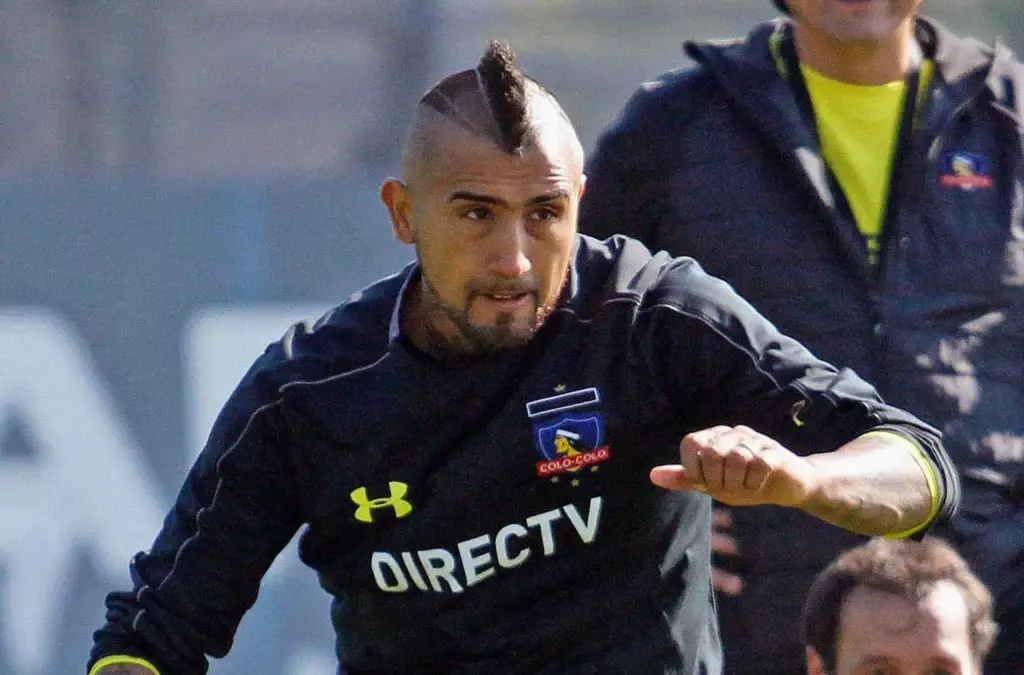 El fichaje de Arturo Vidal por Colo-Colo se comienza a enfriar.