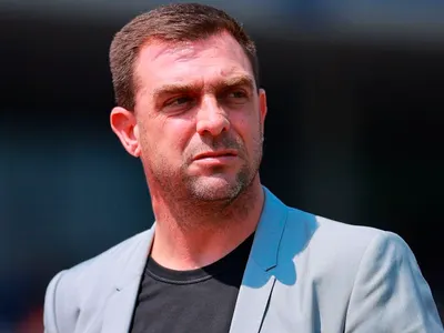 Pablo Guede confirmó duro encontrón con árbitro cuando dirigió a Colo-Colo: «Me invitó a pelear»