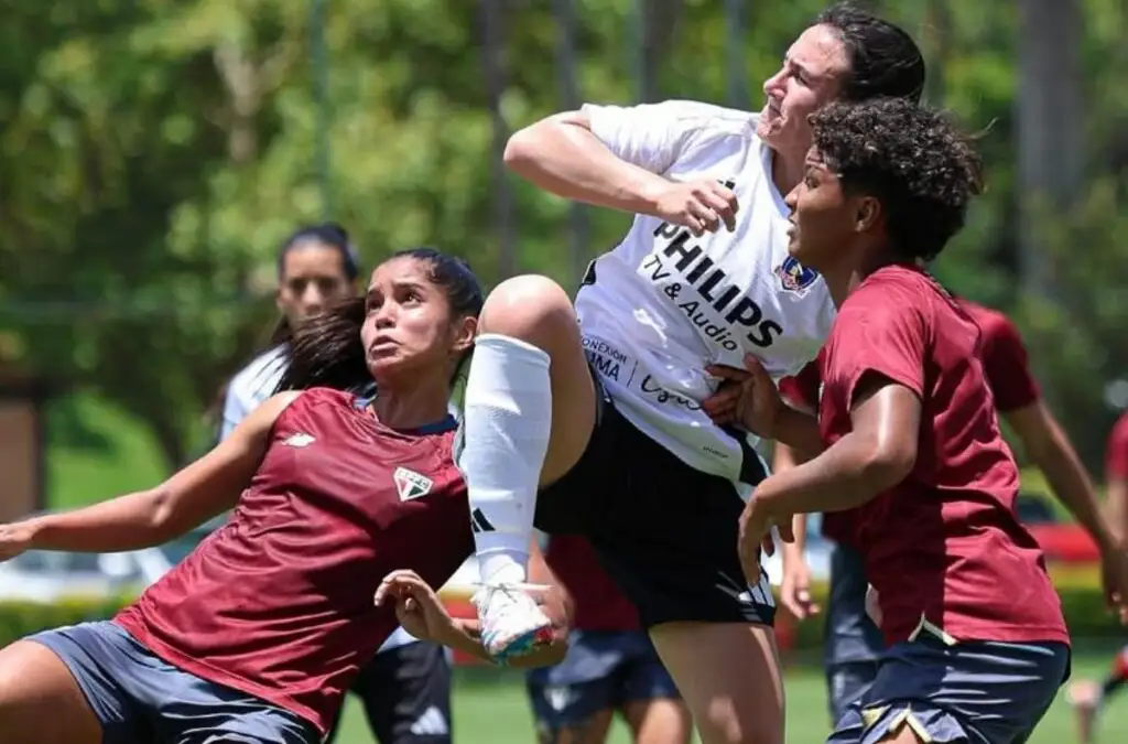 Colo-Colo Femenino se impuso en penales sobre São Paulo.