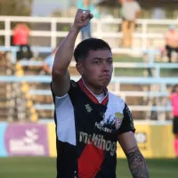 Mucha fuerza, crack: Cristián Zavala fue víctima de agresiones por parte de hinchas de Curicó Unido