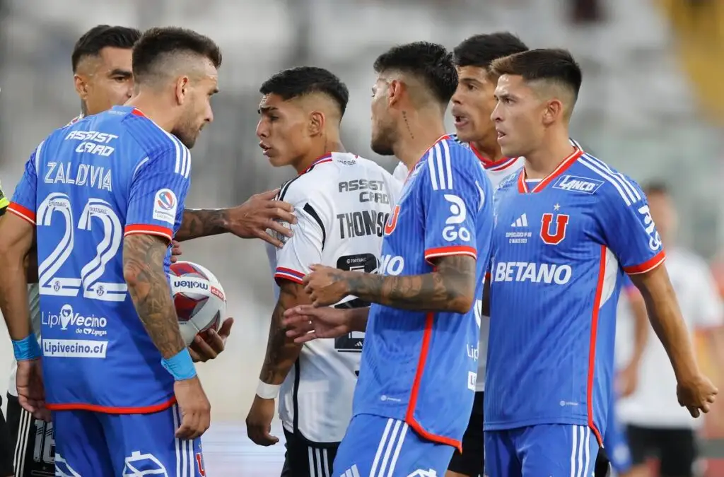 El duelo ante Universidad de Chile fue el último que disputó Jordhy Thompson con el primer equipo