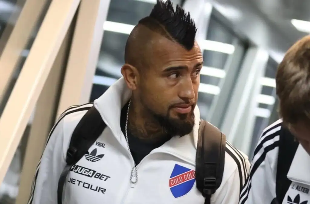 Arturo Vidal anticipó el duelo entre Colo-Colo y Racing Club.