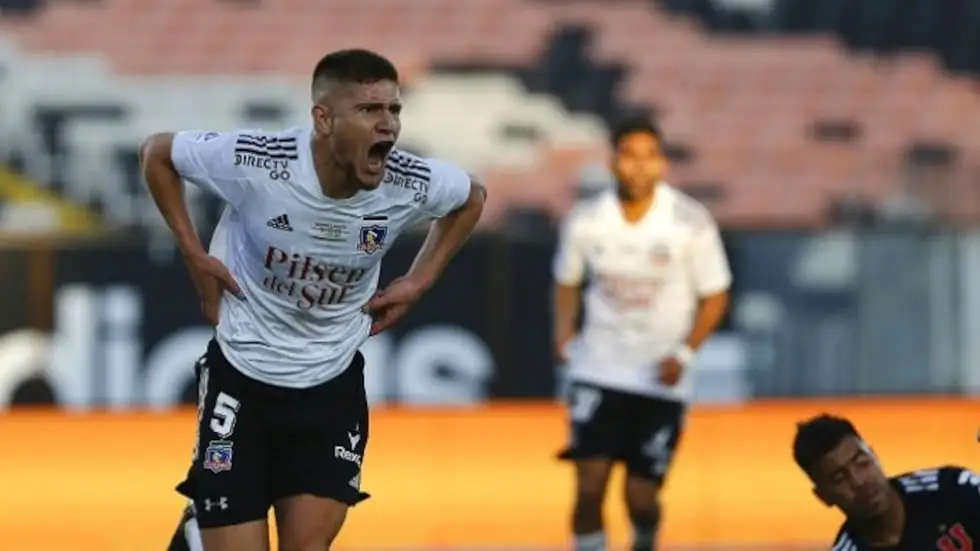 Colo-Colo derrotó por la mínima a Universidad de Chile en su último compromiso en el Estadio Monumental.
