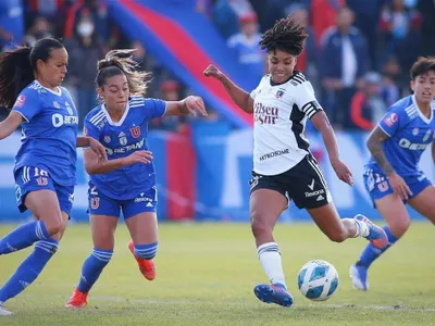 [VIDEO] Sigue en vivo el partido de Colo Colo frente a la U por el Superclásico del fútbol femenino