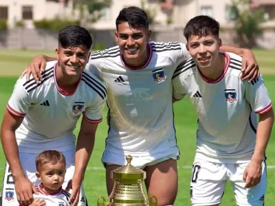 Atento, Almirón: El defensor de Colo-Colo que la rompe en la Proyección y pide una oportunidad en el primer equipo