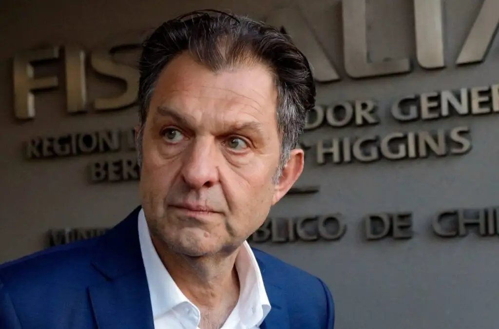 El presidente de la concesionaria, Aníbal Mosa, sigue evaluando la continuidad del argentino.