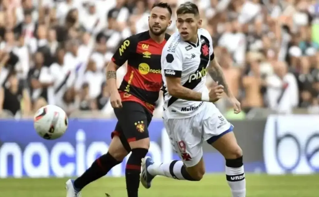Carlos Palacios será presentado como jugador de Colo-Colo.