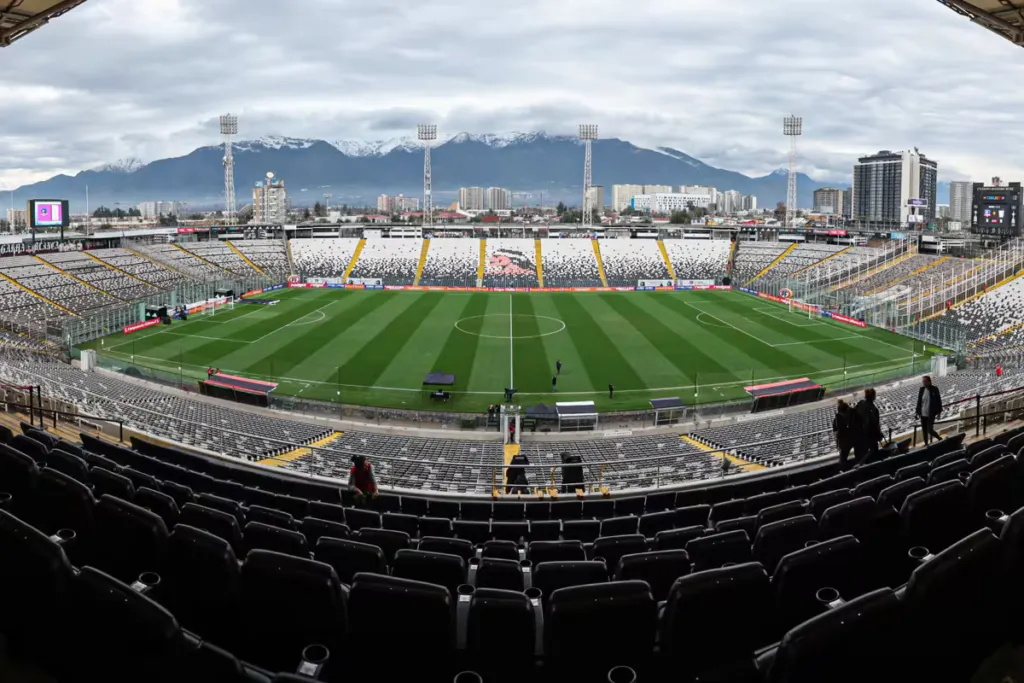 Foto del Estadio Monumental tomada desde el sector Monumental.