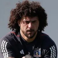 ¿Lo logrará? La notable historia del hincha de Colo-Colo que viajará desde Escocia para conocer a Maximiliano Falcón