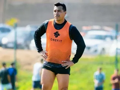 ¿Se podrá dar? Presidenta de Glorias Navales se refiere a la opción de Esteban Paredes como refuerzo para Copa Chile