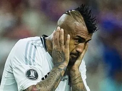 La insólita promesa de Arturo Vidal tras la bochornosa derrota de Colo-Colo ante Fortaleza